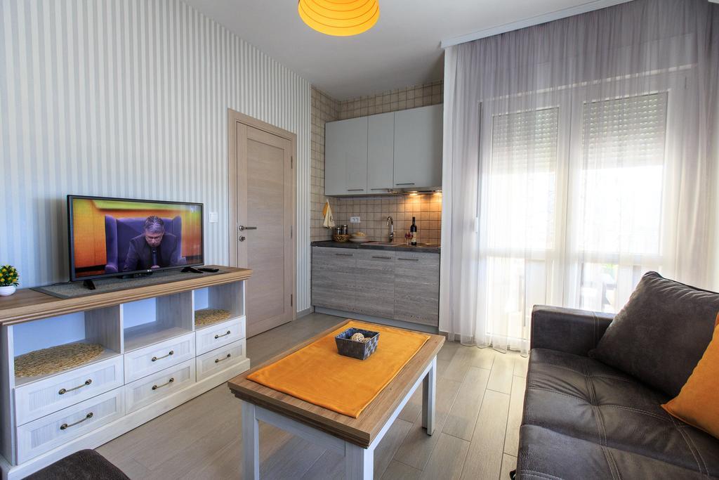 Apartments Aleksic 巴尔 外观 照片